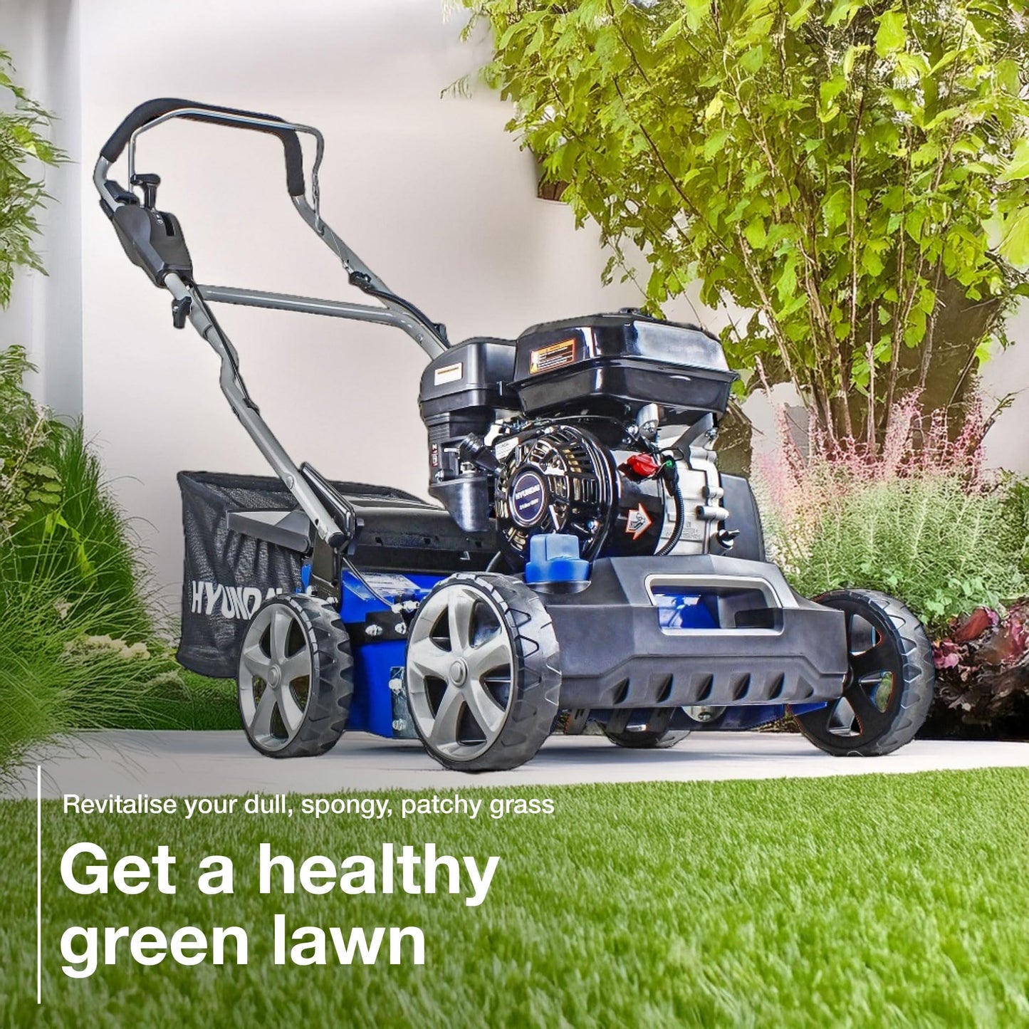 Hyundai 212cc Petrol Lawn Scarifier and Aerator, 400mm Cutting Width, 5 Cutting Heights, 45L Grass Bag, Soft Grip Foldable Handle with Height Adjustment